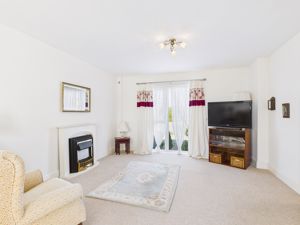 Living Room / Kitchen- click for photo gallery